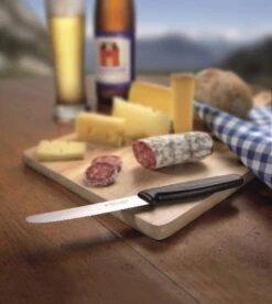 Victorinox Swiss Classic Tafelmessenset - 11cm - 3-delig - Zwart - Gekarteld - RVS En Kunststof 10 Victorinox Swiss Classic Tafelmessenset - 11cm - 3-delig - Zwart - Gekarteld - RVS En Kunststof -Merkloos Winkel 1075x1200 4