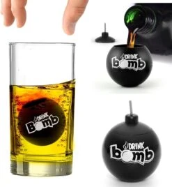 CKB LTD - Bomb Shots - Drank - Jagermeister Shotglaasjes Giftpack - Borrelglaasjes - Kunststof - Shotglazen - Zwart - 4 Stuks - Glazen Shotglas Likeur Drank Jagerbomb