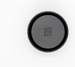 Circular & Co - Travel Mug - Koffiebeker To Go - Coffee To Go Beker - 340 Ml - Crème - Zwart - 12oz - Duurzaam 15 Circular & Co - Travel Mug - Koffiebeker To Go - Coffee To Go Beker - 340 Ml - Crème - Zwart - 12oz - Duurzaam -Merkloos Winkel 1200x1066 5