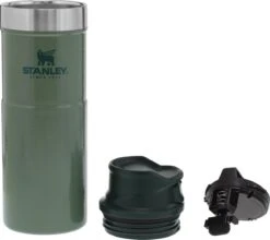 Stanley Trigger-Action Travel Mug 0.47L - Thermosfles - Hammertone Green -Merkloos Winkel 1200x1069 1