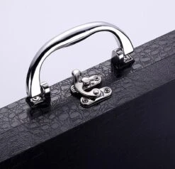 Merkloos Bestekset - 24 Delig Bestekset - 6 Personen - Rood/Goud - Tafellepels/Tafelmessen/Tafelvorken/Koffielepels - Roestvrij Staal -Merkloos Winkel 1200x1157 1