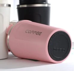 Thermosbeker - Koffiebeker To Go - Travel Mug - Dubbelwandig, RVS & Lekvrij - Thermosbeker Koffie - 380 ML – Roze -Merkloos Winkel 1200x1157 5