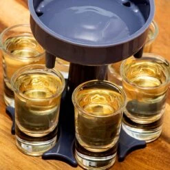 Out Of The Blue Shotglas Dispenser - Bartools - Met 6 Shotglazen - Kado -Merkloos Winkel 1200x1200 1138