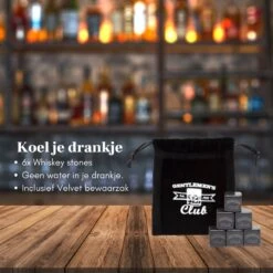 Whiskey Set - Incl. 2 Whiskey Glazen, 6 Whiskey Stones, 2 Onderzetters, Fluwelen Opbergzak, Opbergbox - Whisky Geschenkdoos - Glas - Herbruikbare IJsblokjes - Whiskey Stenen Voor Glazen - Peaky Blinders - Cadeau Voor Man & Vrouw -Merkloos Winkel 1200x1200 1335