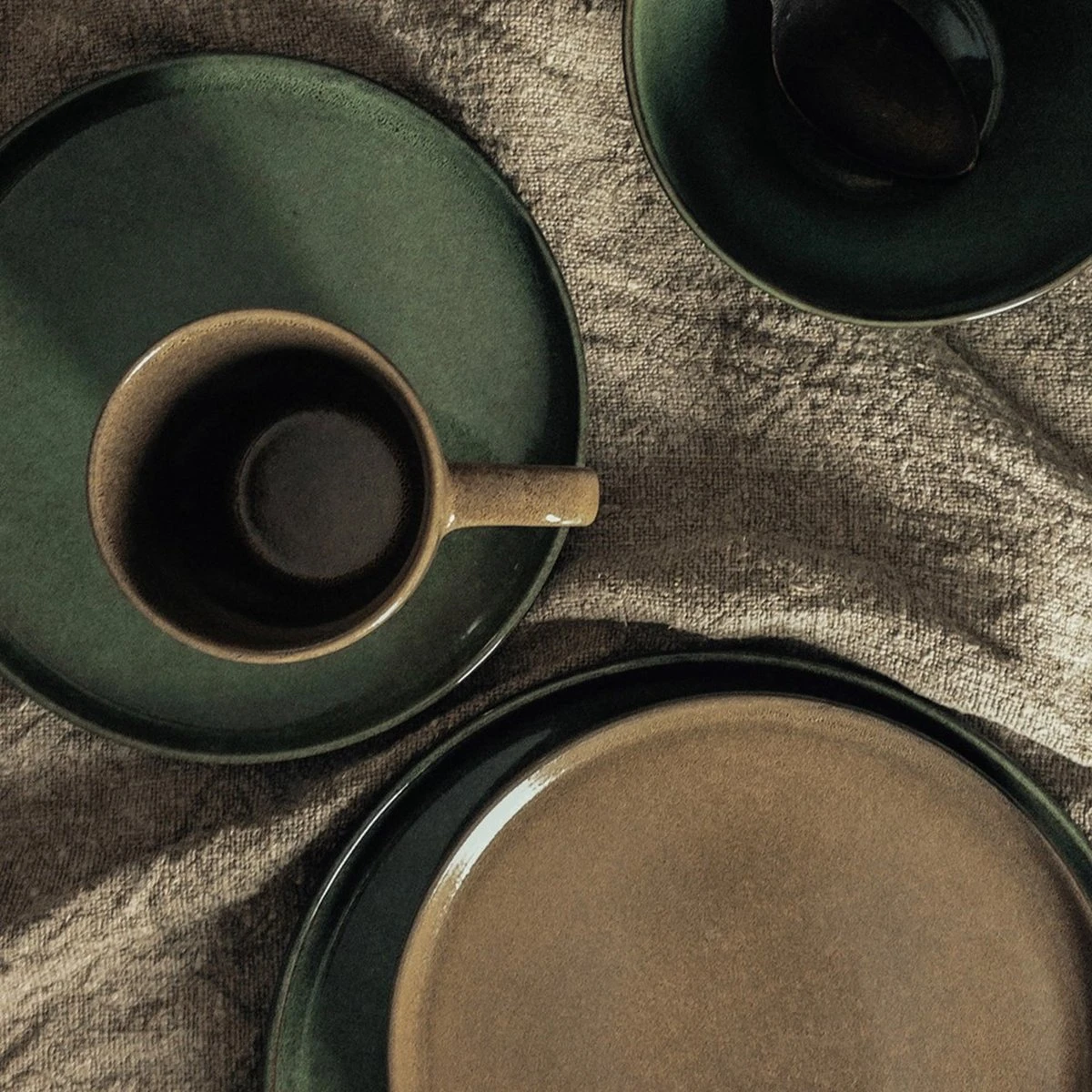 Dutch Rose Serenity - Dutch Rose Set 16 Delig Servies Groen 5 Dutch Rose Serenity - Dutch Rose Set 16 Delig Servies Groen - Afbeelding 3