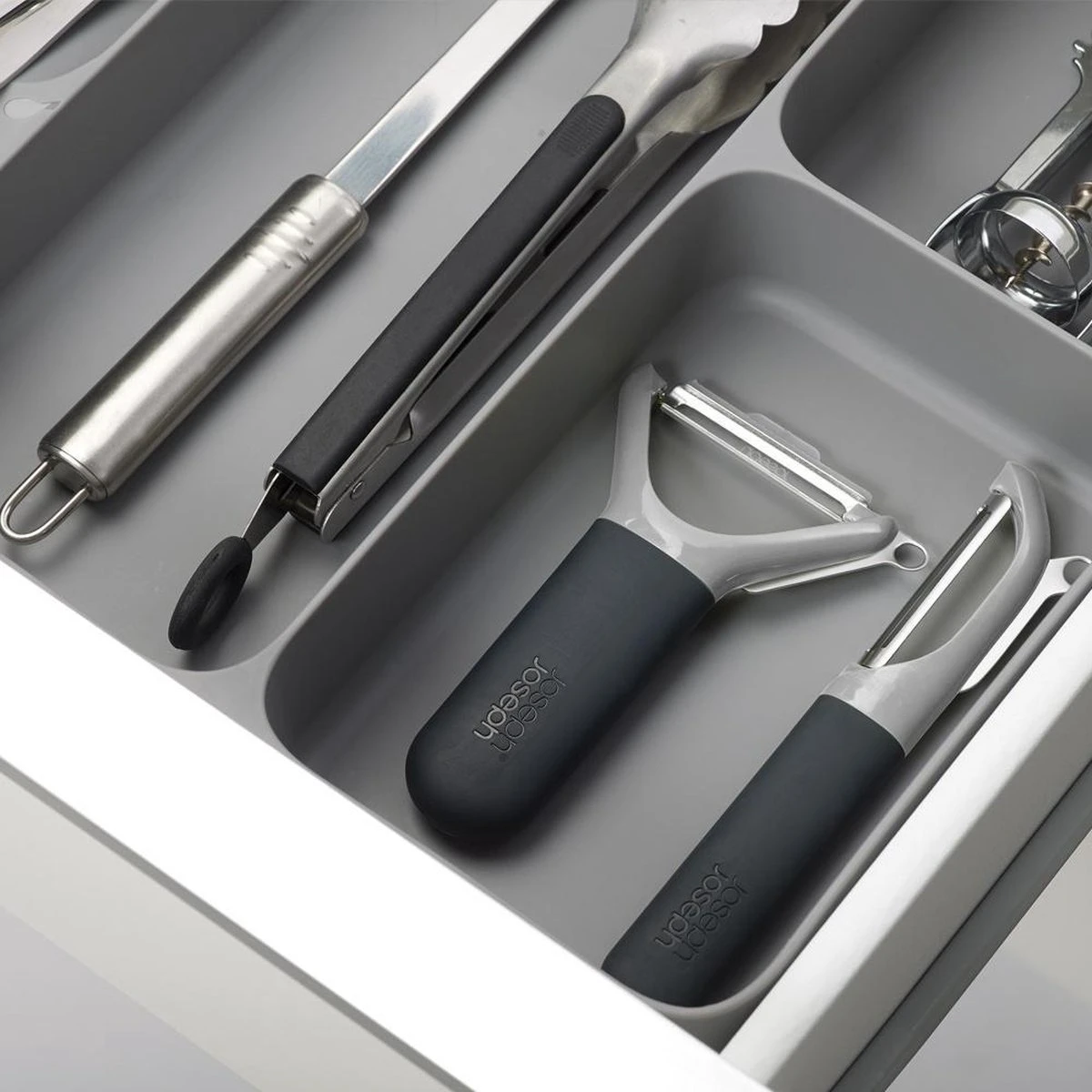 Joseph Joseph Bestekbak 8-vakken - Grijs - Sorteervakken 4 Joseph Joseph Bestekbak 8-vakken - Grijs - Sorteervakken - Afbeelding 2