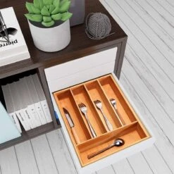 Merkloos Bamboehouten Bestekbak - 5 Compartimenten - 25 X 35 X 6 Cm. - Organizer - 5 Vaks -Merkloos Winkel 1200x1200 806