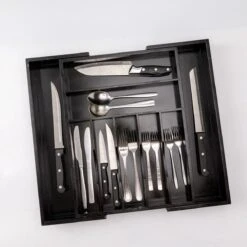 Merkloos Decopatent® Uitschuifbaar Bestekbak - Besteklade - 7 Vaks -> Uitschuifbaar Naar 9 Vakken - Bestekbakken Organizer - Bamboe - Zwart 14 Merkloos Decopatent® Uitschuifbaar Bestekbak - Besteklade - 7 Vaks -> Uitschuifbaar Naar 9 Vakken - Bestekbakken Organizer - Bamboe - Zwart -Merkloos Winkel 1200x1200 831