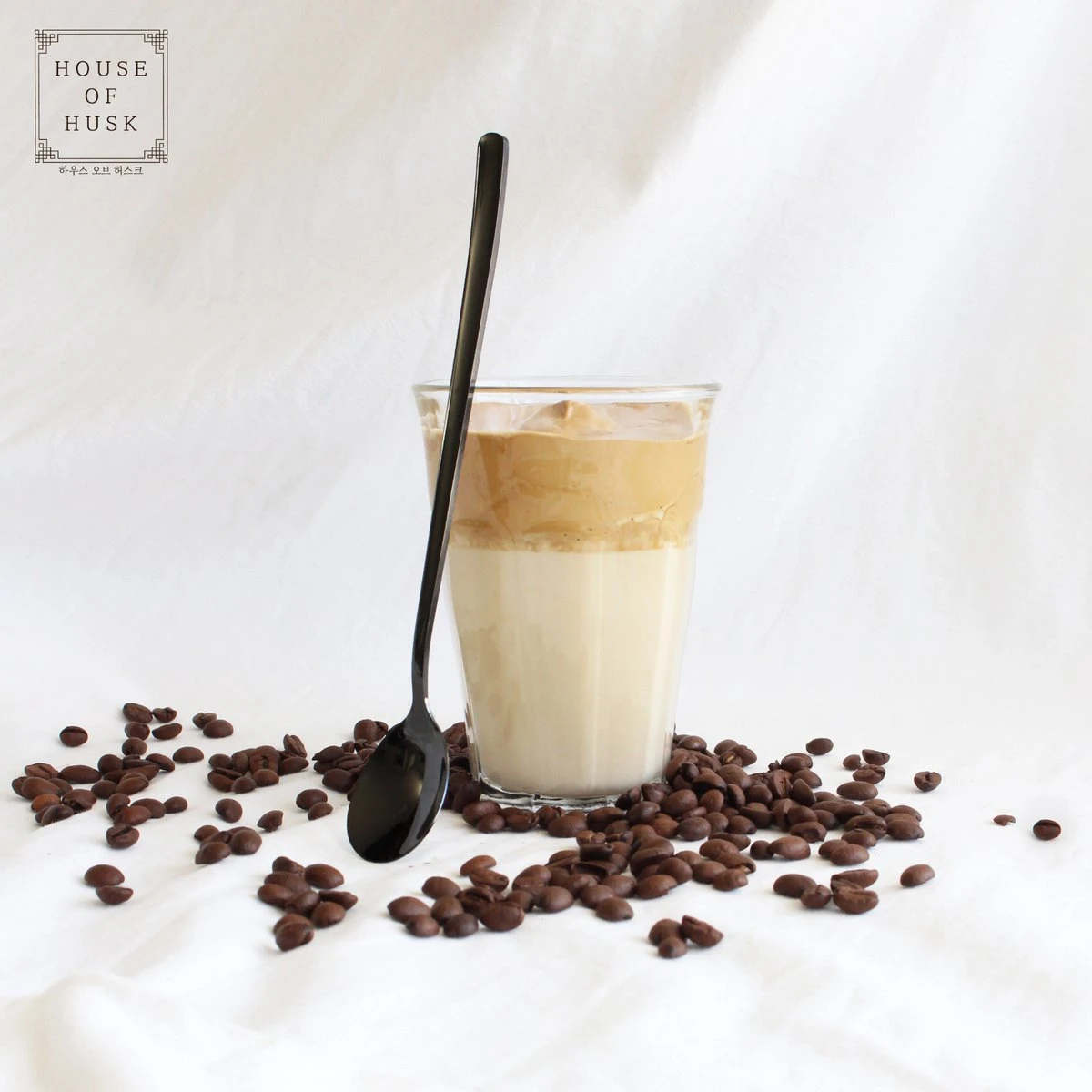 House Of Husk Latte Macchiato Lepels Set - Lange Theelepels - Koffielepels - Longdrinklepels - Sorbetlepels - Barlepel - RVS - 6 Stuks - 20CM - Zwart 5 House Of Husk Latte Macchiato Lepels Set - Lange Theelepels - Koffielepels - Longdrinklepels - Sorbetlepels - Barlepel - RVS - 6 Stuks - 20CM - Zwart - Afbeelding 3