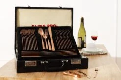 Swiss Pro+ Bestekset In Koffer-72 Delig-12 Persoons-Zwitsers Kwaliteit-Complete Set-100% Roestvrijstaal-Rose Gold 24k-Rose Goud 24K 26 Swiss Pro+ Bestekset In Koffer-72 Delig-12 Persoons-Zwitsers Kwaliteit-Complete Set-100% Roestvrijstaal-Rose Gold 24k-Rose Goud 24K -Merkloos Winkel 1200x799 25