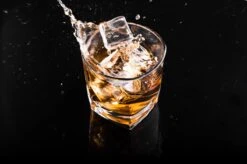 VDN Donella Whiskey Glazen Set Handgeblazen - 4 Whiskeyglazen – Tumbler - Loodvrij Kristal Glas -Merkloos Winkel 1200x799 86