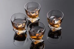 VDN Edam Whiskey Glazen Set Handgeblazen - 4 Whiskeyglazen – Tumbler - Loodvrij Kristal Glas -Merkloos Winkel 1200x799 87