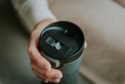 Kambukka Etna Grip Thermosbeker 500 Ml - Makkelijk Reinigen - Lekvrije Koffiebeker - Zwart -Merkloos Winkel 1200x800 5