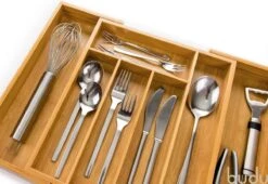 Budu Uitschuifbare Bamboe Bestekbak #33,5 (33,5 Cm Diep) - Bestekcassette Hout - Besteklade - 33,5 X 28 - 45 Cm - 5/7 Vakken -Merkloos Winkel 1200x828 1