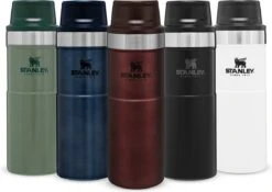 Stanley Trigger-Action Travel Mug 0.47L - Thermosfles - Wine -Merkloos Winkel 1200x852