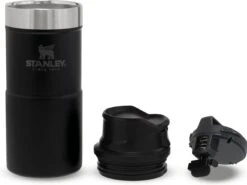 Stanley Trigger-Action Travel Mug 0.35L - Thermosfles - Matt Black -Merkloos Winkel 1200x897 1