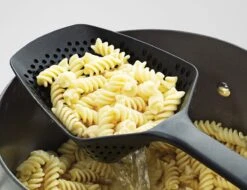 Joseph Joseph Scoop Plus Vergietlepel - Schuimspaan - Frituurschep 15 Joseph Joseph Scoop Plus Vergietlepel - Schuimspaan - Frituurschep -Merkloos Winkel 1200x923