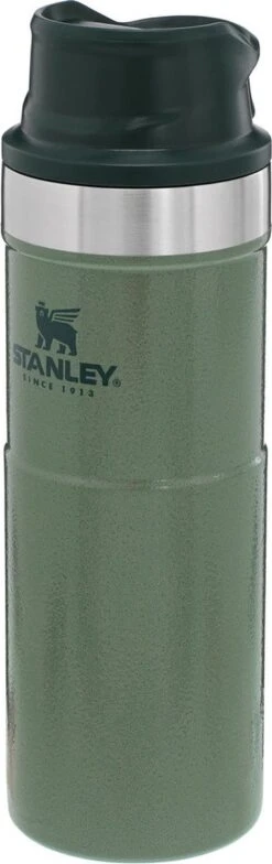 Stanley Trigger-Action Travel Mug 0.47L - Thermosfles - Hammertone Green -Merkloos Winkel 378x1200 2