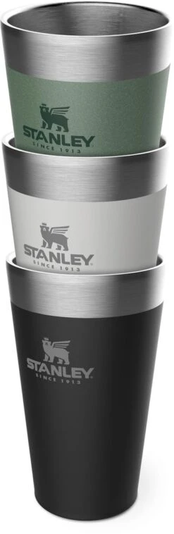 Stanley The Stacking Beer Pint 0,47l - Beker - Hammertone Green -Merkloos Winkel 391x1200 1