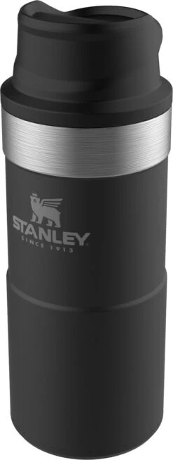 Stanley Trigger-Action Travel Mug 0.35L - Thermosfles - Matt Black -Merkloos Winkel 453x1200 1