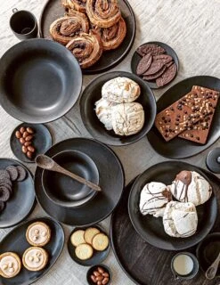 Vtwonen Serviesset - Mat Zwart - Porselein - 16-Delig -Merkloos Winkel 927x1200 2